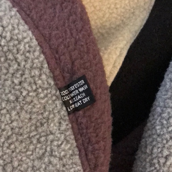 Vest - Picture 6 of 6